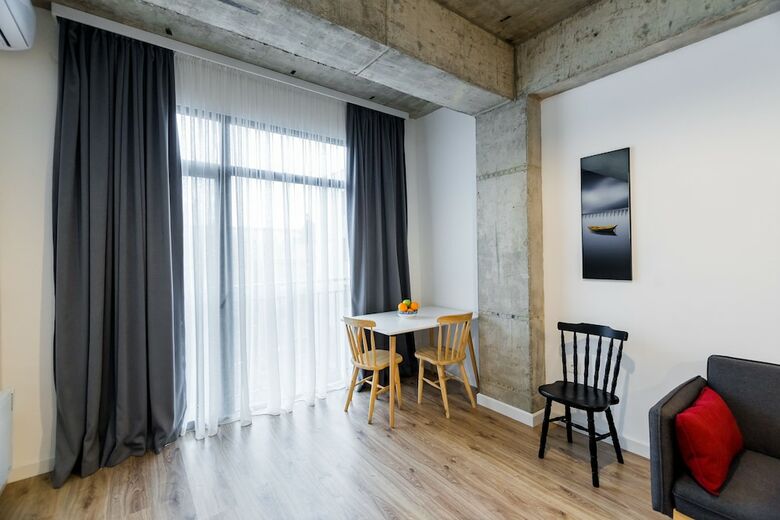 Ninoshvili Apartments By Picnic