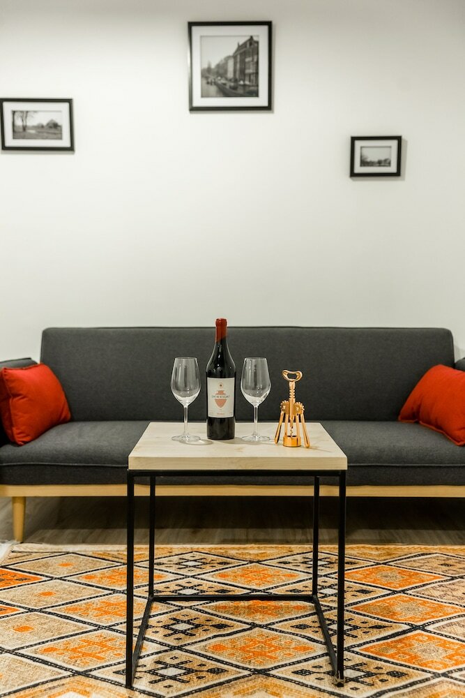 Ninoshvili Apartments By Picnic