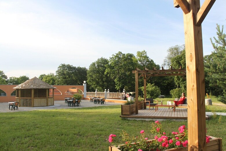 Camping Domaine de Senaud - Les Chalets