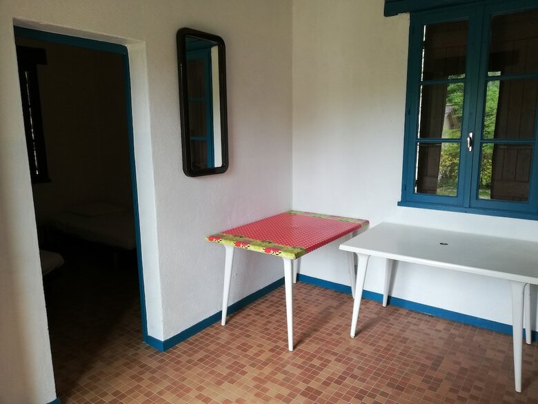 Camping Le Paisserou - Bungalow