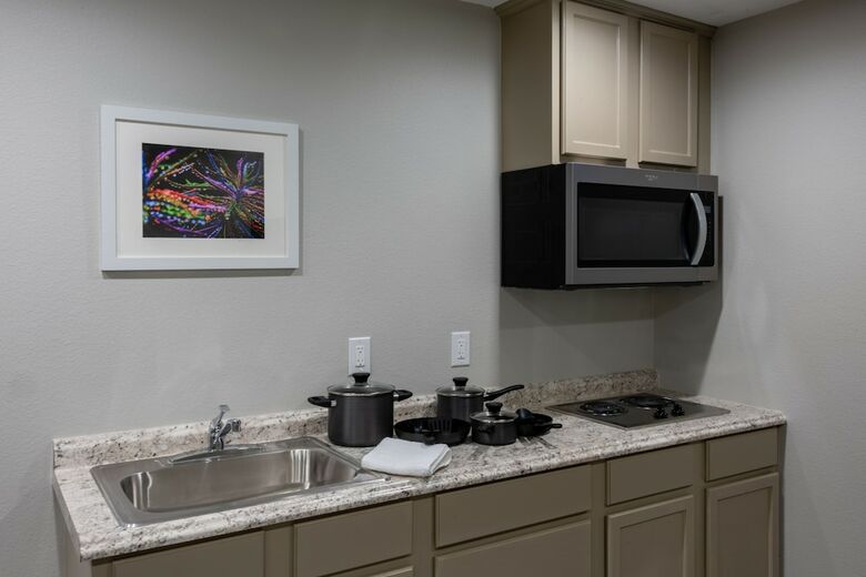 Motel Budget Inn & Suites