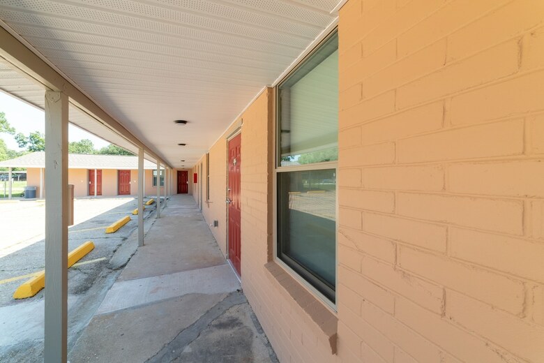 Motel Budget Inn & Suites