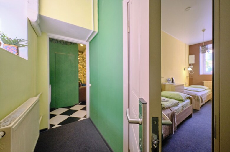 Hotel Liberty Island