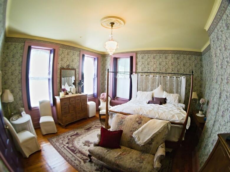 Bed & Breakfast Susquehanna Manor Inn