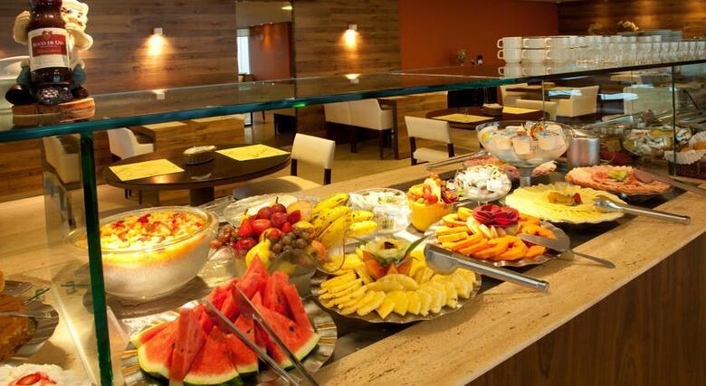 Indai� Park Hotel