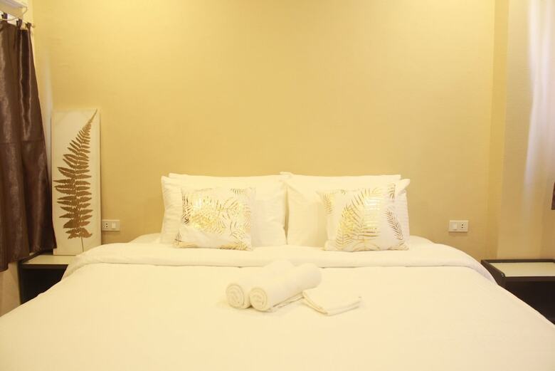 Hotel Babylon Oslob Coast Guesthouse