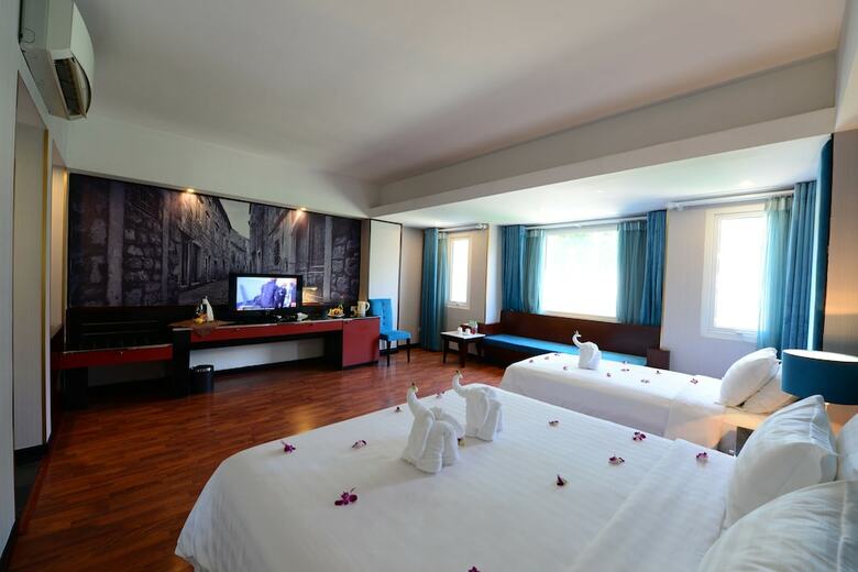Antique Legend Hotel