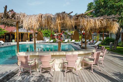 Hotel Kashantee Village