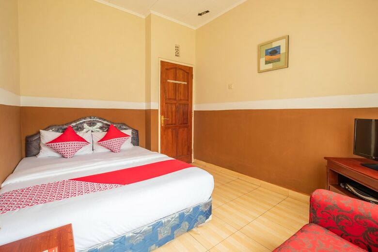 Hotel Oyo 644 Grand Yustik Selabintana