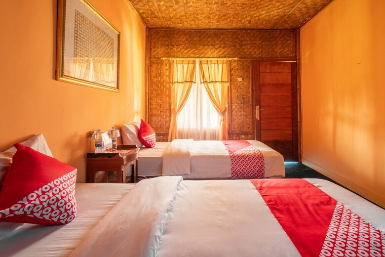 Hotel Oyo 644 Grand Yustik Selabintana