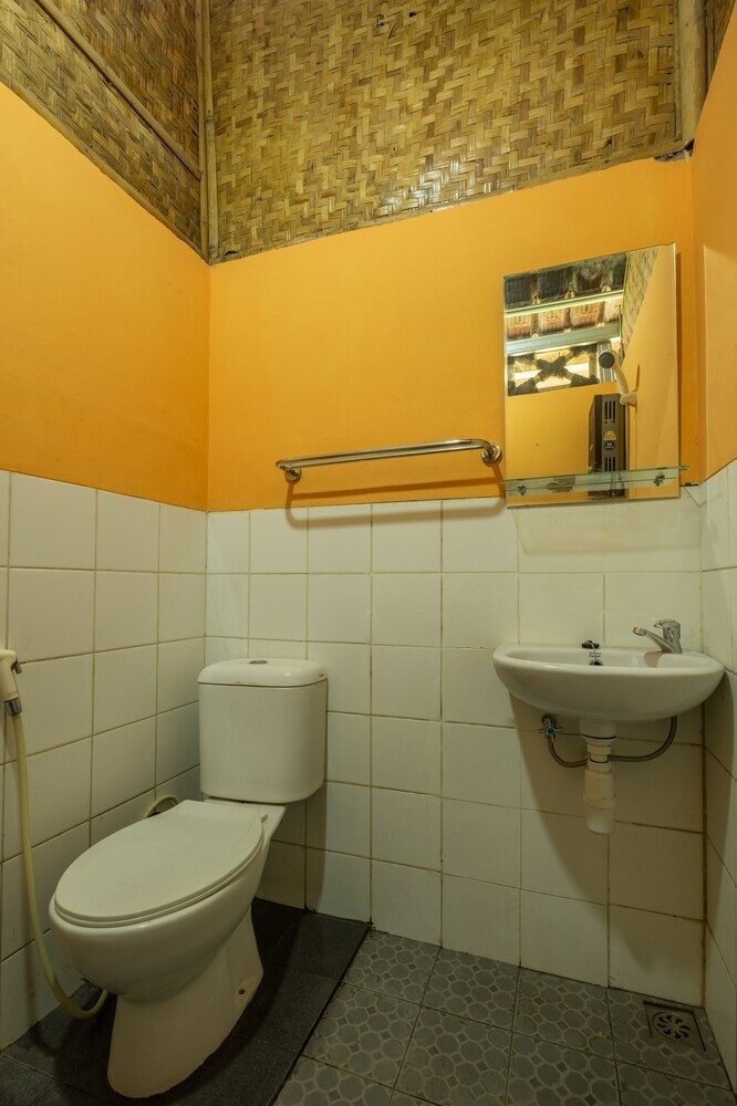 Hotel Oyo 644 Grand Yustik Selabintana