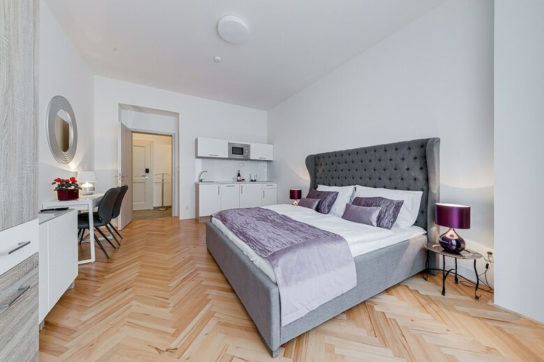 Gold Art Apartments