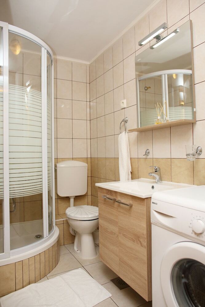 Apartments Zecic