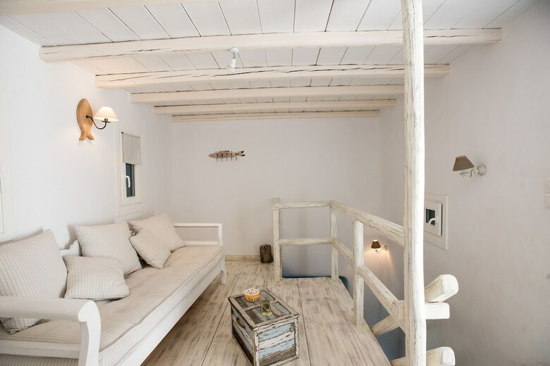 Beautiful Villa At Panormos