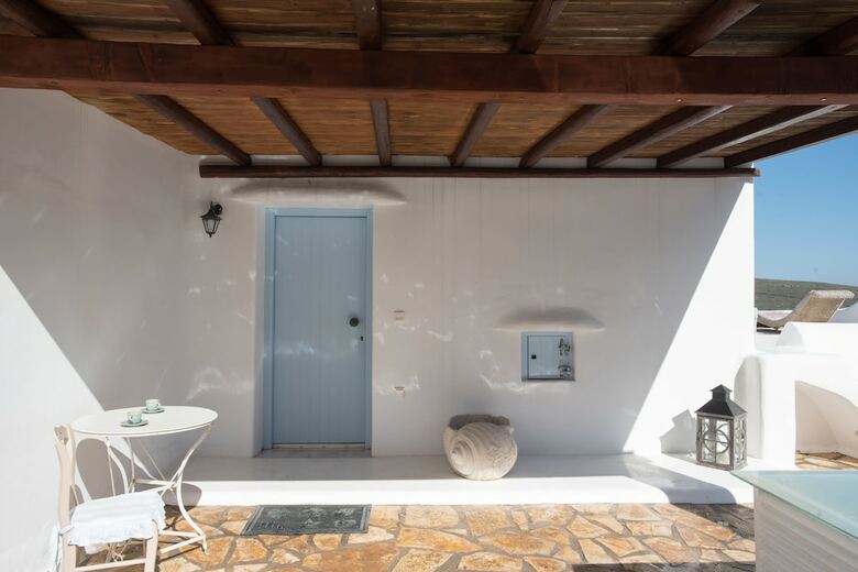 Beautiful Villa At Panormos