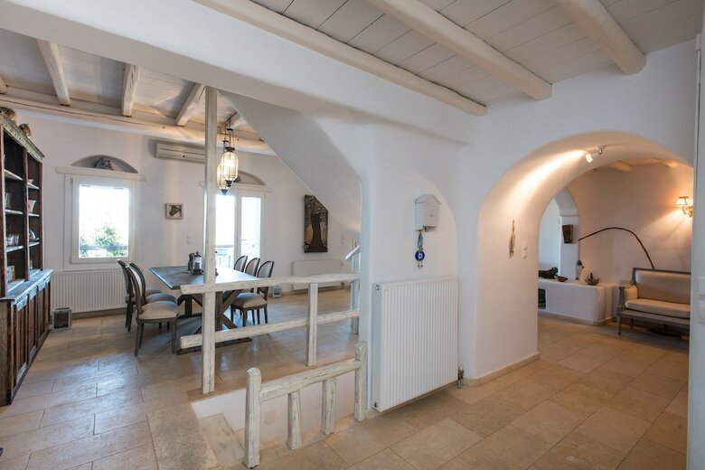 Beautiful Villa At Panormos