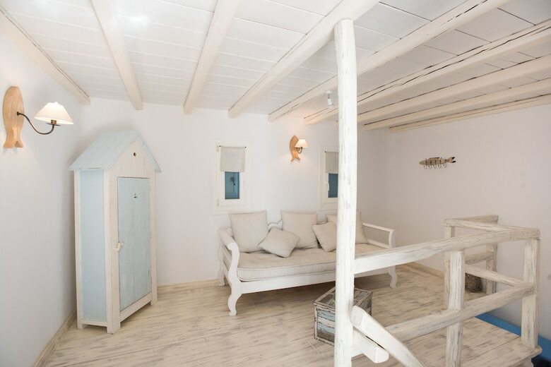 Beautiful Villa At Panormos