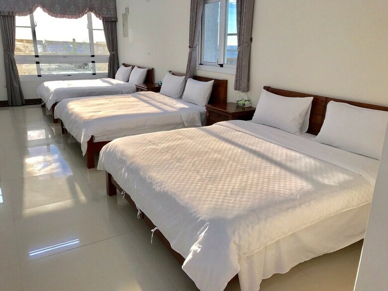 Bed & Breakfast San He Inn