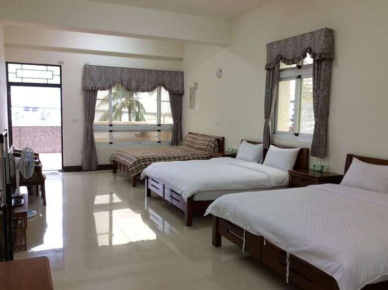 Bed & Breakfast San He Inn