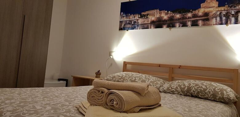 Hotel House In Rome