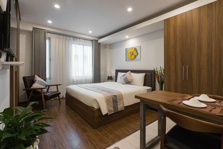 Narcissus Apartment