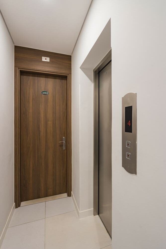 Narcissus Apartment