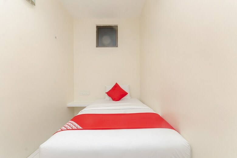 Oyo 1010 Skudai Hotel