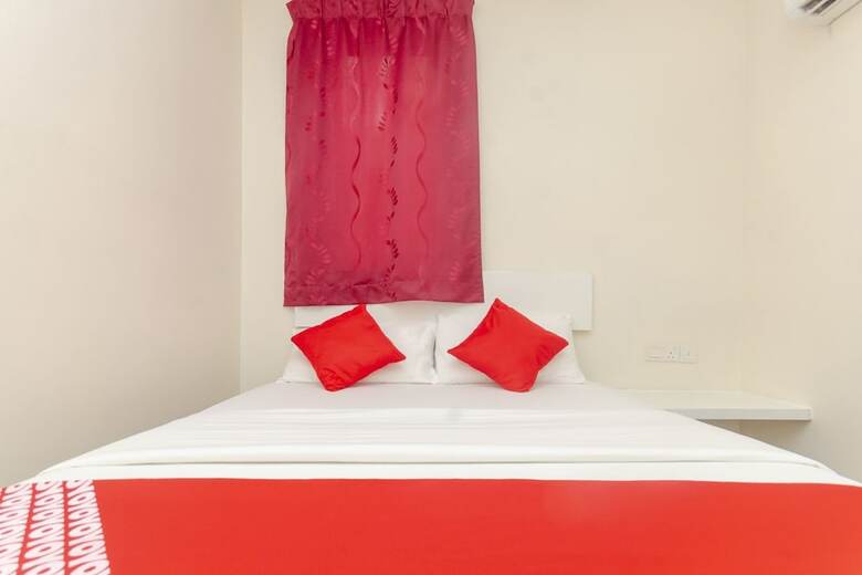 Oyo 1010 Skudai Hotel