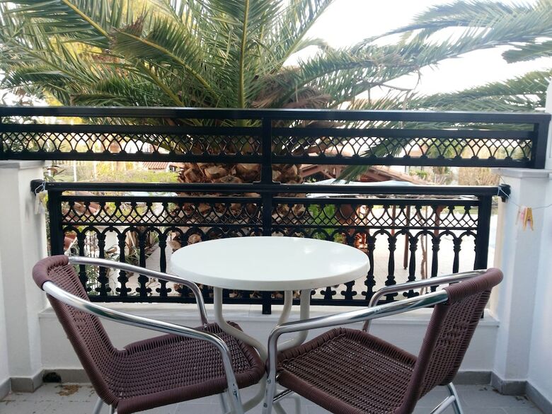 Aparthotel Anna Studios