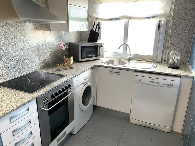 T&h Romana Salou Family Apartment
