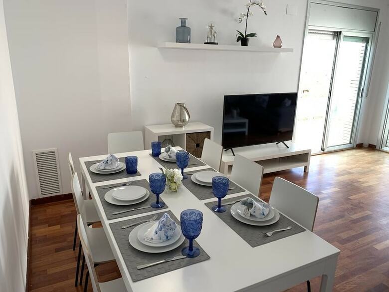 T&h Romana Salou Family Apartment