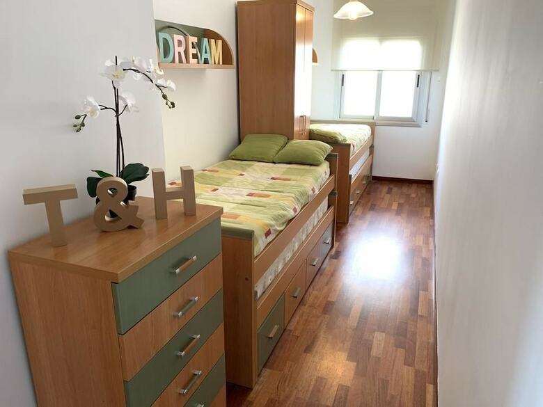 T&h Romana Salou Family Apartment