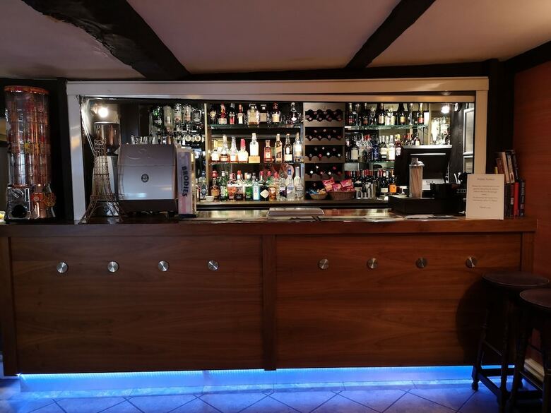 Tudor Lodge Hotel