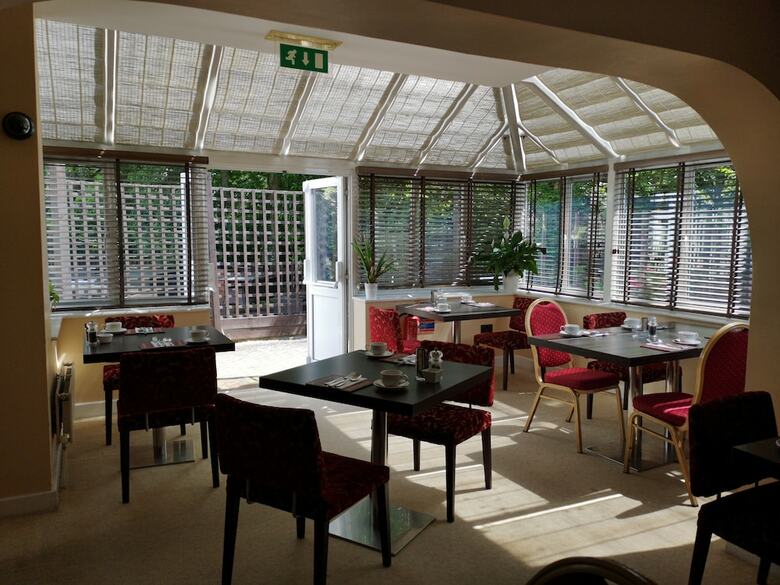 Tudor Lodge Hotel