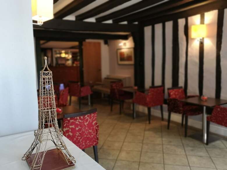 Tudor Lodge Hotel