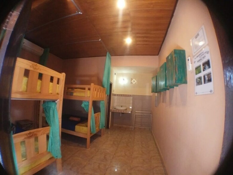 Hostal Amel Homestay - Hostel