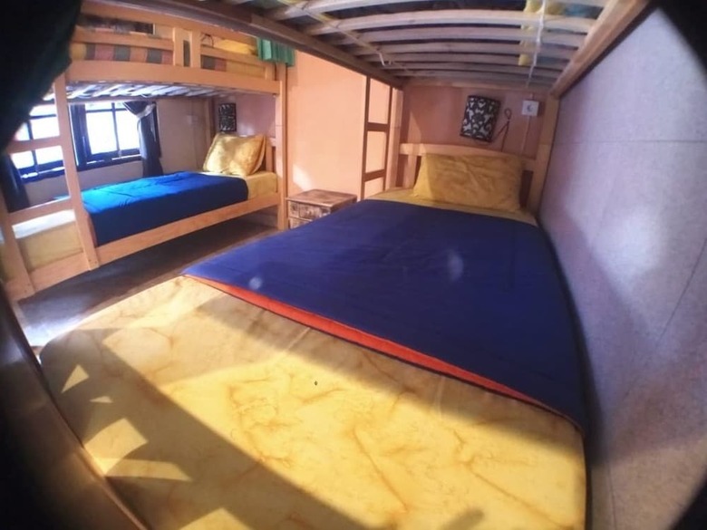 Hostal Amel Homestay - Hostel