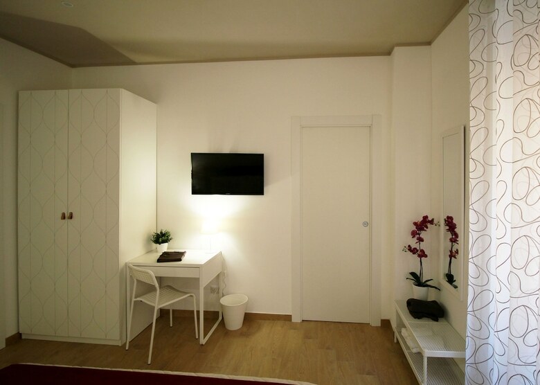 Carlo's Apartments