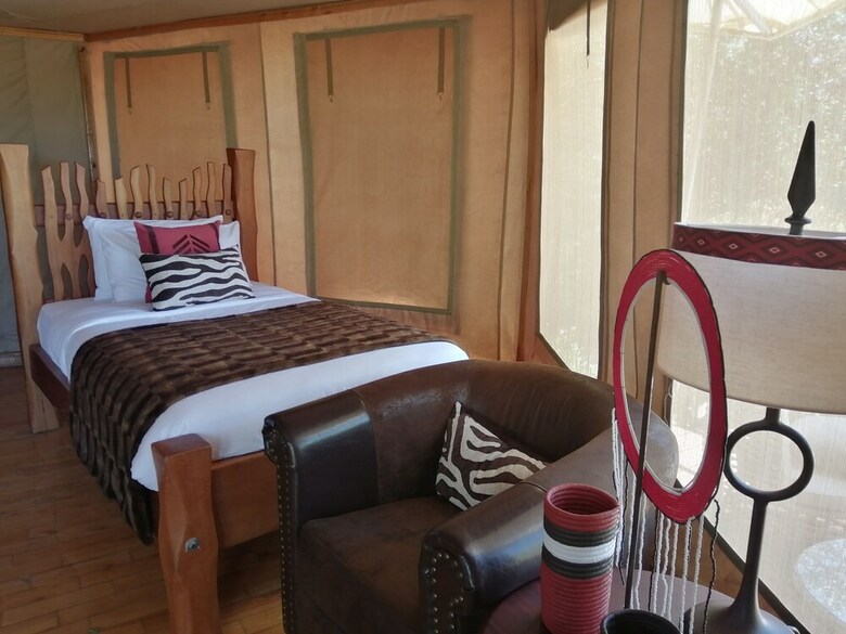 Emayian Luxury Camp