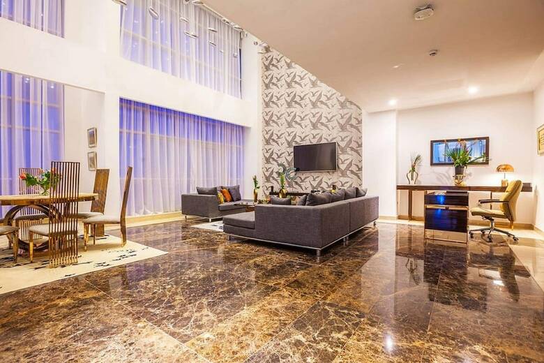 Hotel Ferdi Lilly