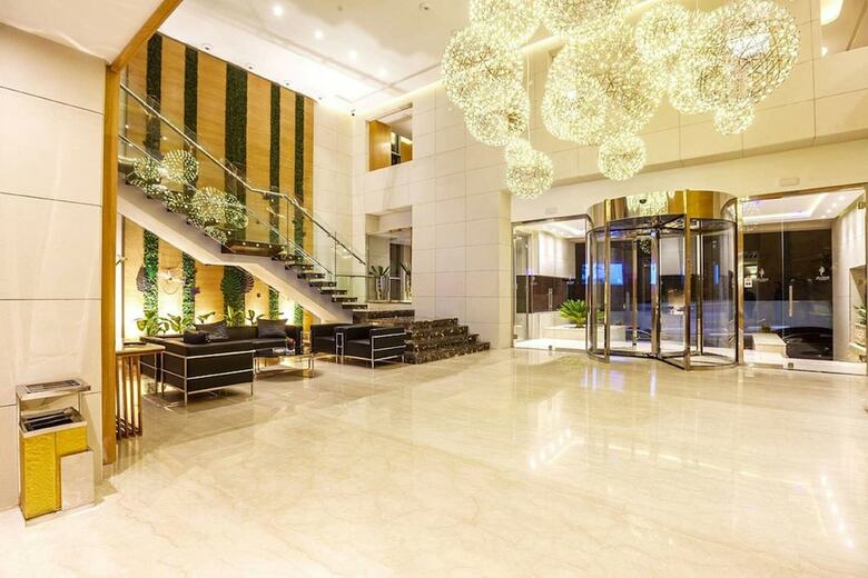 Hotel Ferdi Lilly