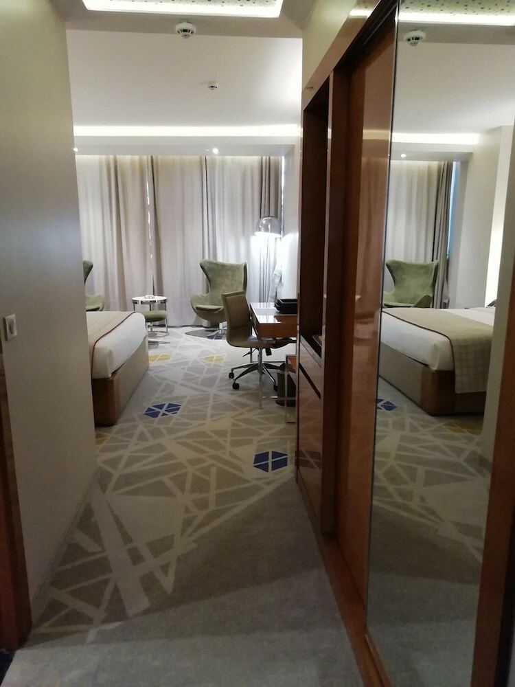 Hotel Ferdi Lilly