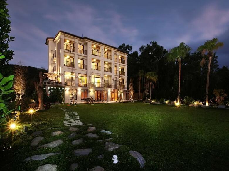 Bed & Breakfast Sinasera Resort