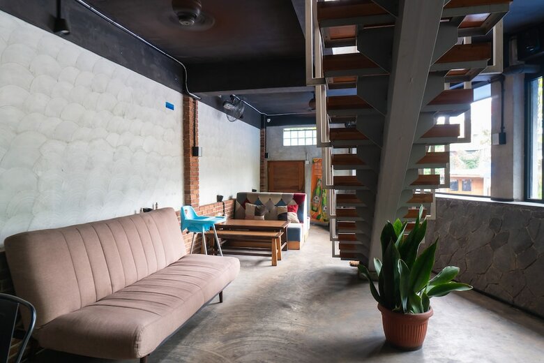 Hotel Oyo 794 Ln 9 Bandung Guest House