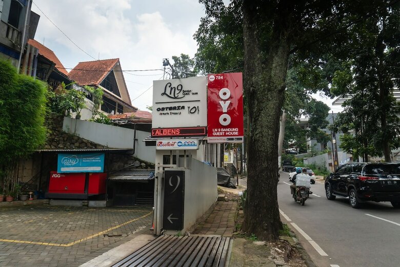 Hotel Oyo 794 Ln 9 Bandung Guest House