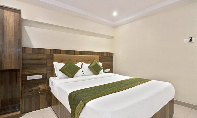 Treebo Trip Rk Hotel