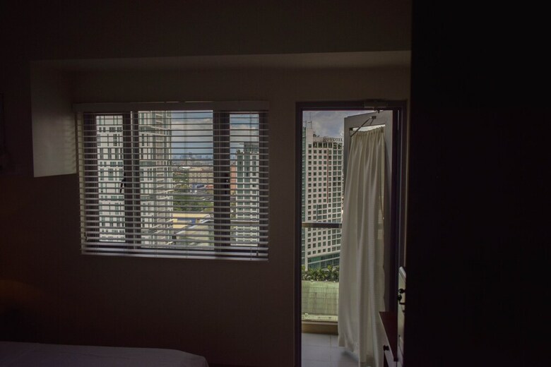 Manhattan Plaza Tower 1 By Js