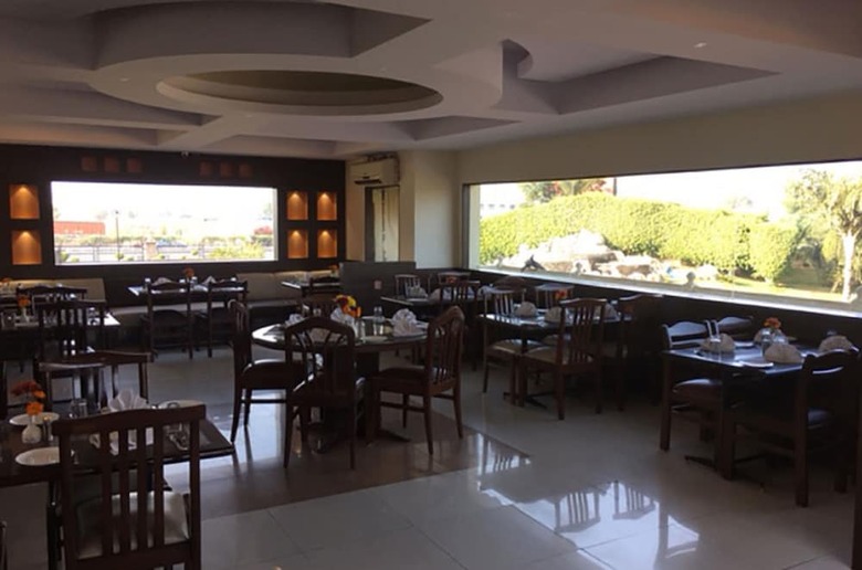 Hotel Shiva Oasis Resort