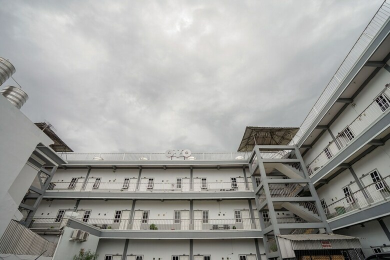 Hotel Oyo 699 Amelia Kost