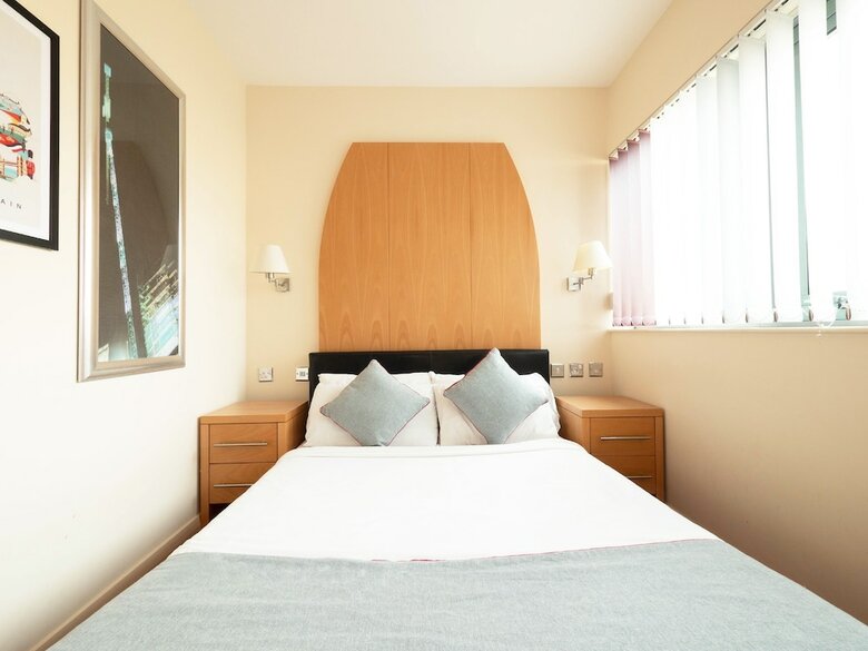Hotel Oyo Chase Suites